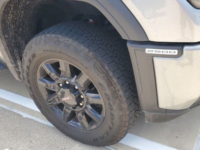 2025 GMC Sierra 2500HD AT4