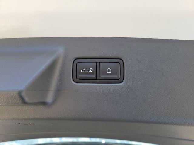 2027 Hyundai Santa Fe SE