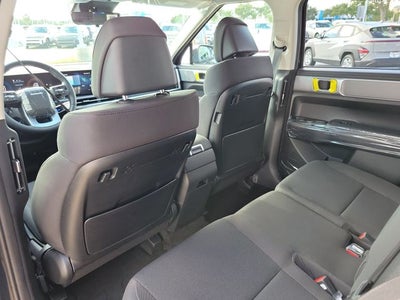 2027 Hyundai Santa Fe SE