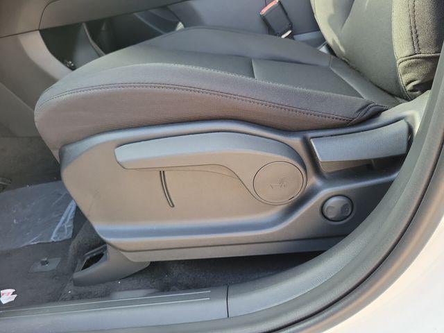 2027 Hyundai Santa Fe SE