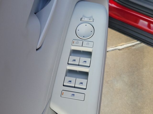 2027 Hyundai Kona SE