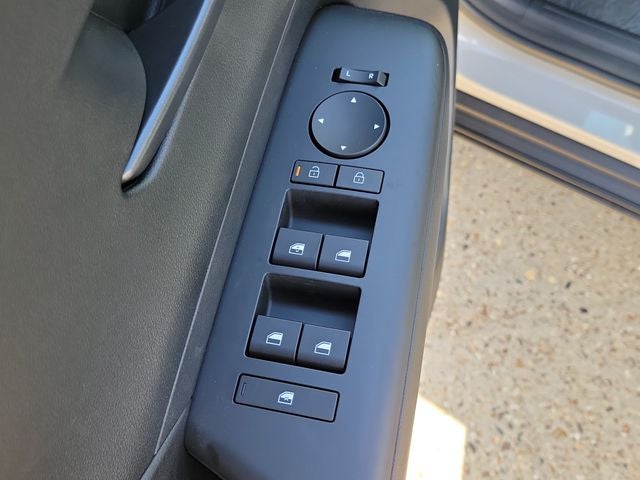 2027 Hyundai Kona SE