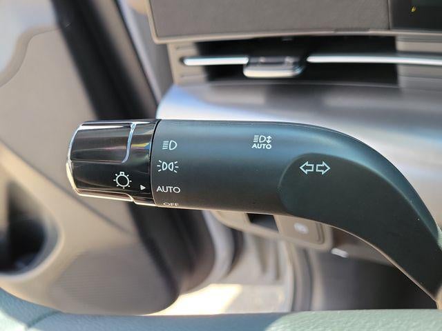 2027 Hyundai Kona SE