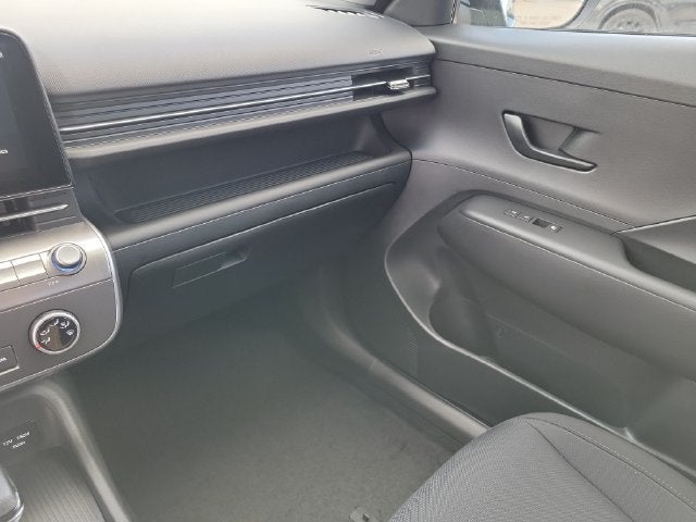 2027 Hyundai Kona SE
