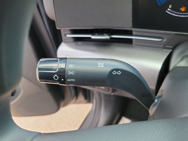 2027 Hyundai Kona SE