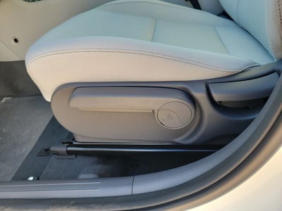 2027 Hyundai Kona SE