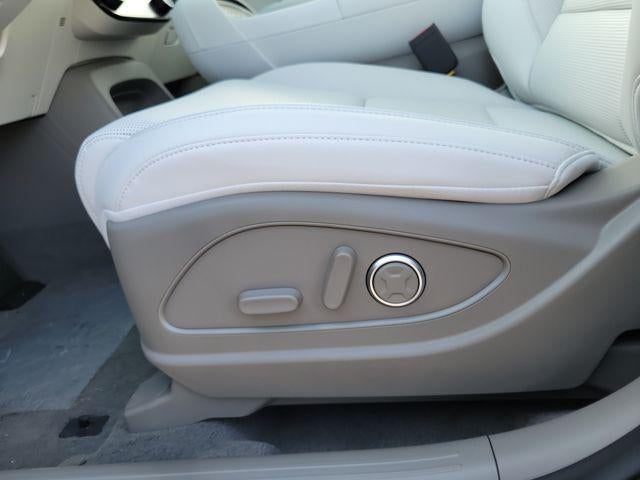 2027 Hyundai Palisade SEL Premium 7 Passenger