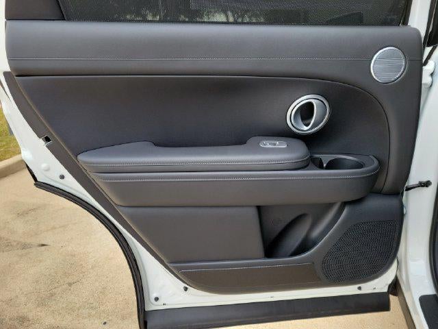 2027 Hyundai Palisade SEL Premium 7 Passenger