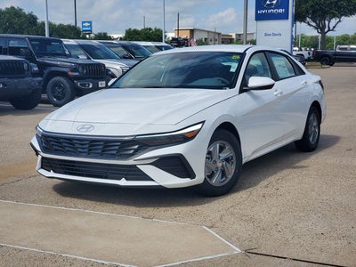 2026 Hyundai Elantra SE