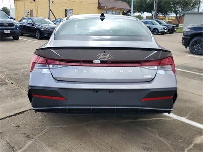 2025 Hyundai Elantra Hybrid SEL Sport