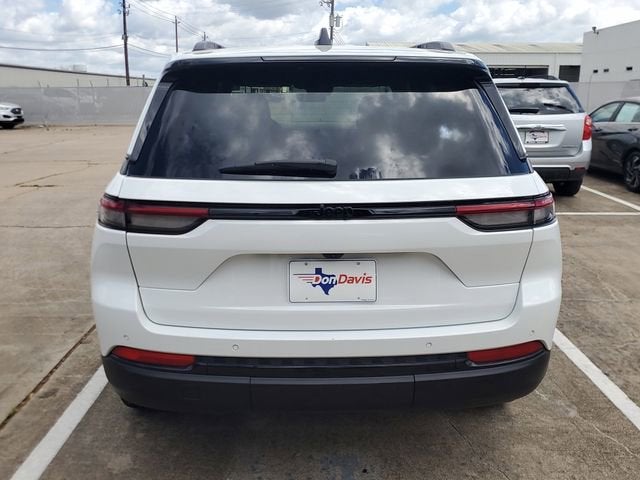 2025 Jeep Grand Cherokee Altitude X 4x2