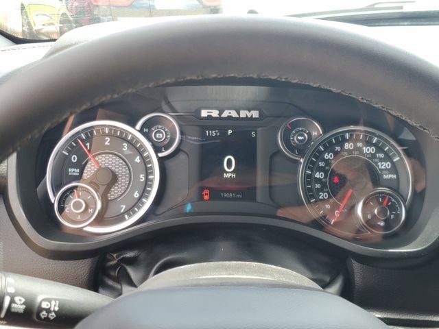 2025 RAM 1500 Lone Star Crew Cab 4x4 5'7" Box