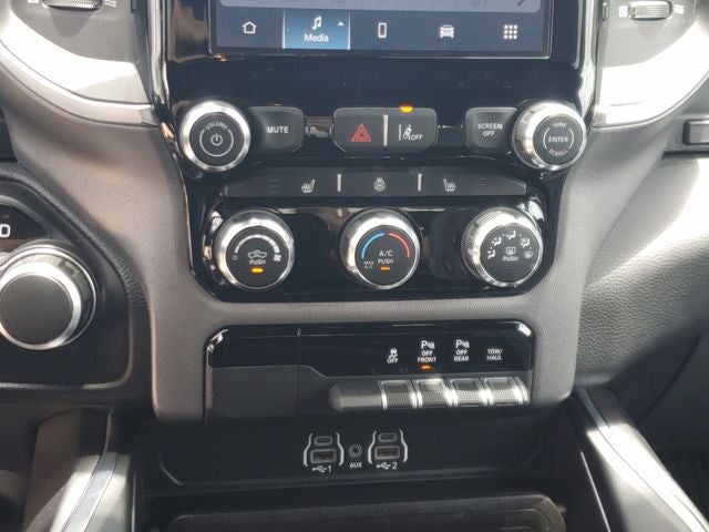 2025 RAM 1500 Lone Star Crew Cab 4x4 5'7" Box