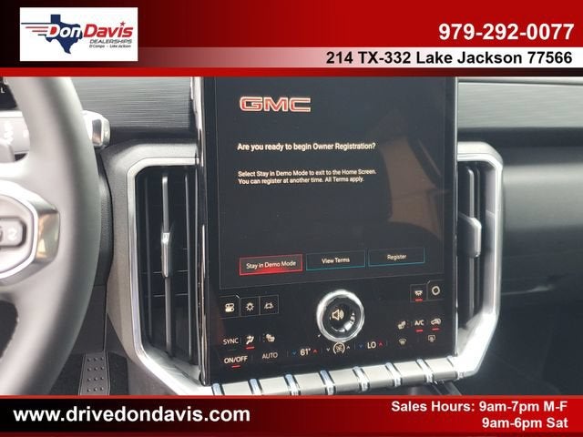 2026 GMC Acadia Elevation