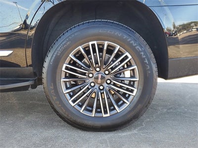 2025 GMC Yukon Elevation