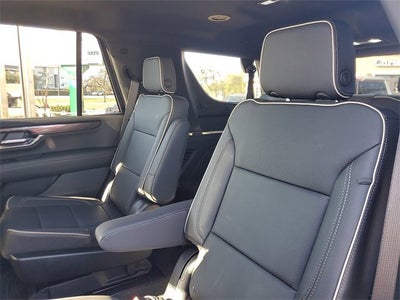 2025 GMC Yukon Elevation