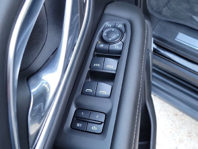 2024 GMC Yukon XL SLT