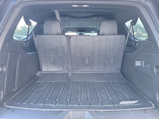 2024 GMC Yukon XL SLT
