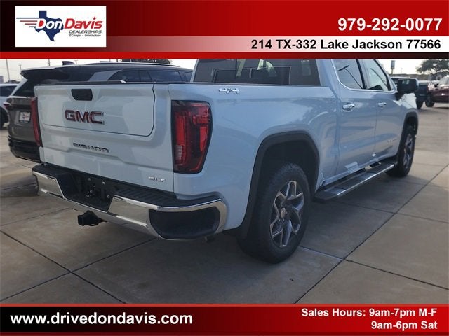 2026 GMC Sierra 1500 SLT