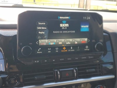 2025 Nissan Pathfinder SL FWD