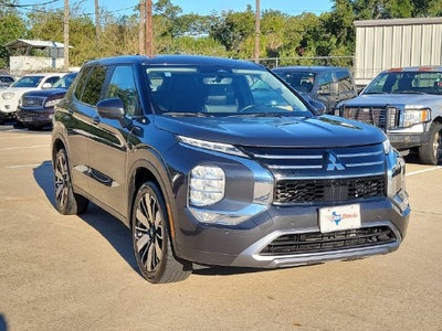 2025 Mitsubishi Outlander SE