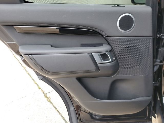 2024 Land Rover Discovery S