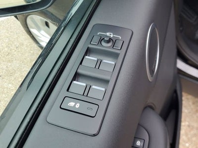 2024 Land Rover Discovery S
