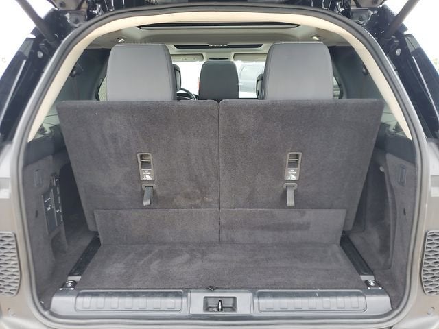 2024 Land Rover Discovery S