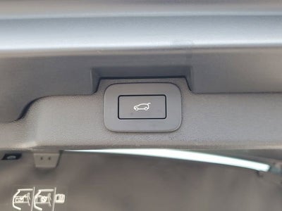 2024 Land Rover Discovery S