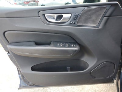 2024 Volvo XC60 Plus Dark Theme