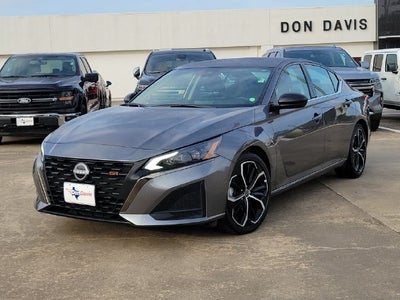 2025 Nissan Altima SR