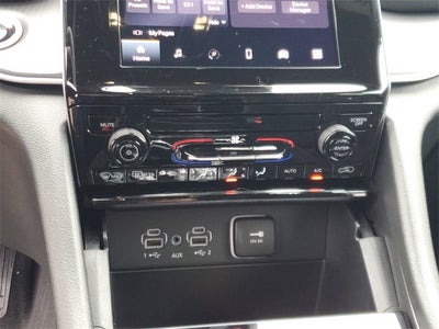 2025 Jeep Grand Cherokee GRAND CHEROKEE LAREDO 4X2