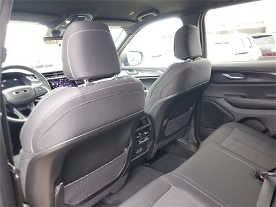 2025 Jeep Grand Cherokee GRAND CHEROKEE LAREDO 4X2