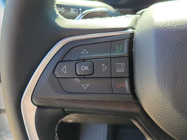 2027 Jeep Grand Cherokee GRAND CHEROKEE LAREDO 4X2