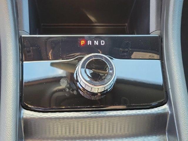 2027 Jeep Grand Cherokee GRAND CHEROKEE LAREDO 4X2