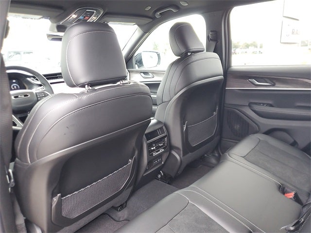 2026 Jeep Grand Cherokee GRAND CHEROKEE ALTITUDE 4X2