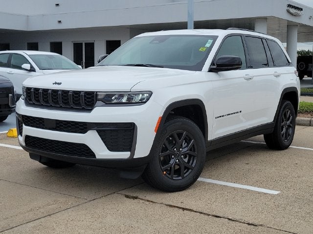 2027 Jeep Grand Cherokee Altitude