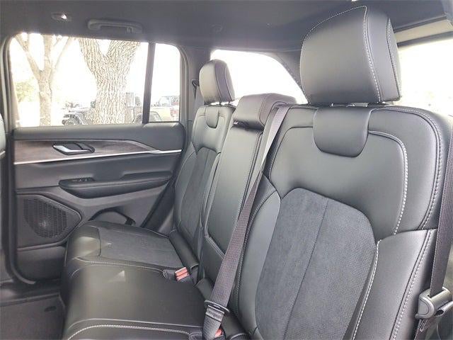 2026 Jeep Grand Cherokee GRAND CHEROKEE LAREDO ALTITUDE 4X2