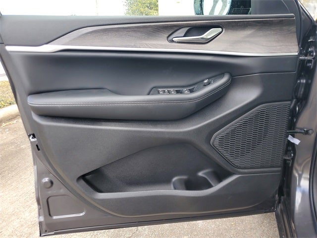 2026 Jeep Grand Cherokee GRAND CHEROKEE LAREDO ALTITUDE 4X2