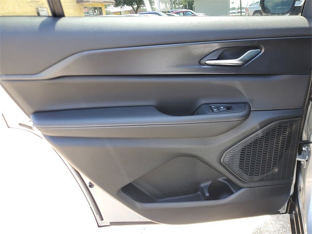 2025 Jeep Grand Cherokee GRAND CHEROKEE L ALTITUDE X 4X2