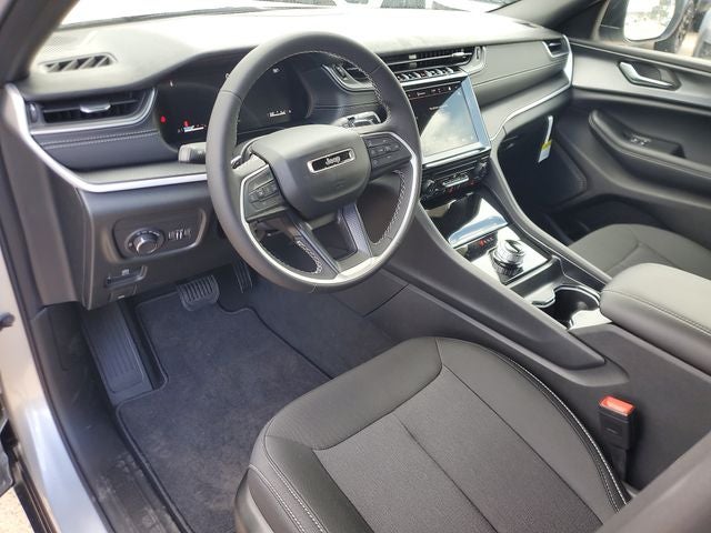 2026 Jeep Grand Cherokee GRAND CHEROKEE L LAREDO 4X2
