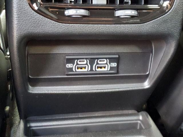 2026 Jeep Grand Cherokee GRAND CHEROKEE L LAREDO 4X2