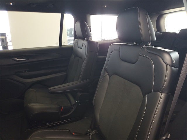 2025 Jeep Grand Cherokee GRAND CHEROKEE L ALTITUDE X 4X2