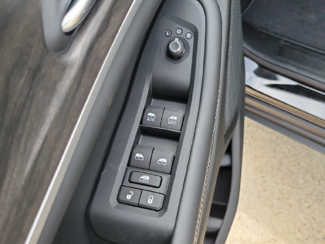 2027 Jeep Grand Cherokee GRAND CHEROKEE L LAREDO ALTITUDE 4X2