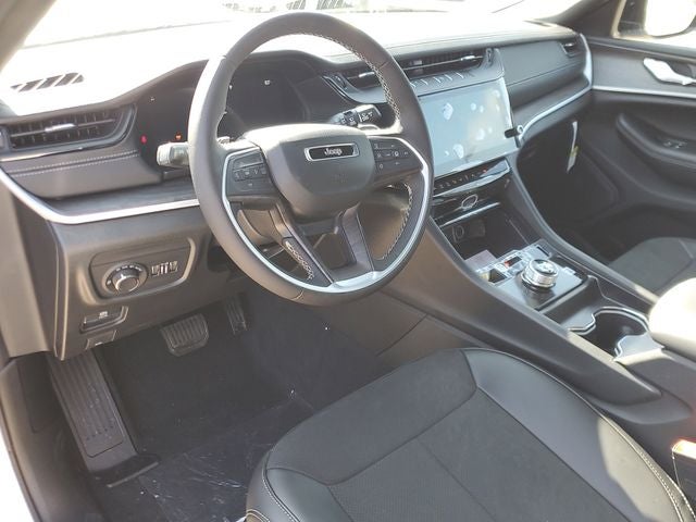 2026 Jeep Grand Cherokee GRAND CHEROKEE L LAREDO ALTITUDE 4X2