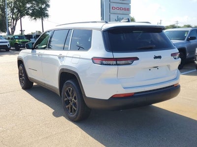 2026 Jeep Grand Cherokee GRAND CHEROKEE L LAREDO ALTITUDE 4X2
