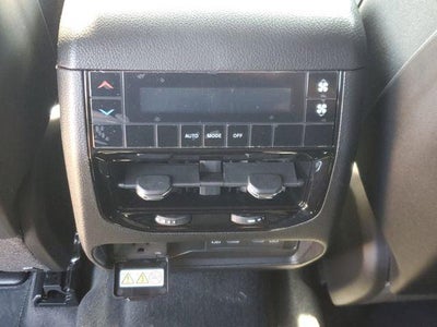 2026 Jeep Grand Cherokee GRAND CHEROKEE L LAREDO ALTITUDE 4X2
