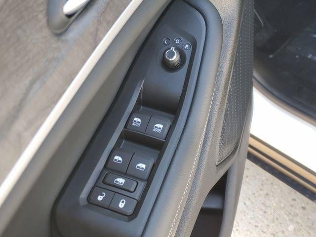 2026 Jeep Grand Cherokee GRAND CHEROKEE L LAREDO ALTITUDE 4X2