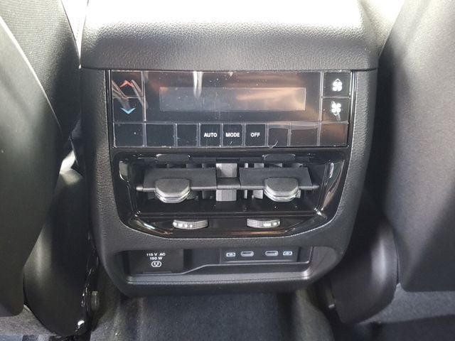 2026 Jeep Grand Cherokee GRAND CHEROKEE L LAREDO ALTITUDE 4X2