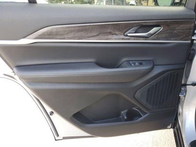 2026 Jeep Grand Cherokee GRAND CHEROKEE L LAREDO ALTITUDE 4X2